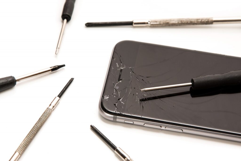Broken smartphone small screwdrivers repair 144962 2824